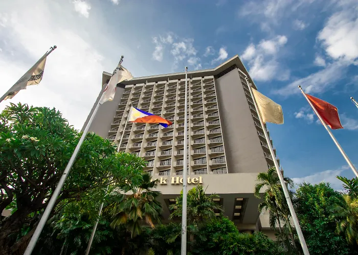 Hotel Century Park