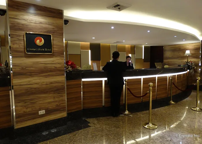 Hotel Century Park 4*