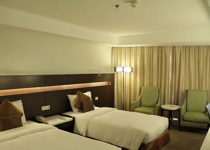 Century Park 4* Manila