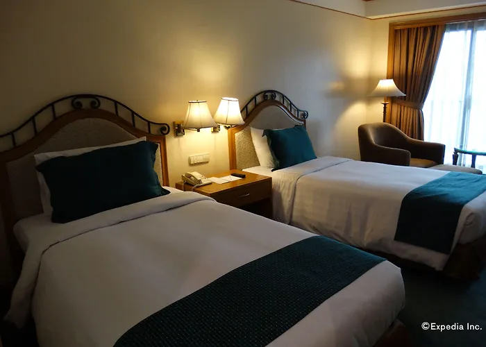 Hotel Century Park 4*