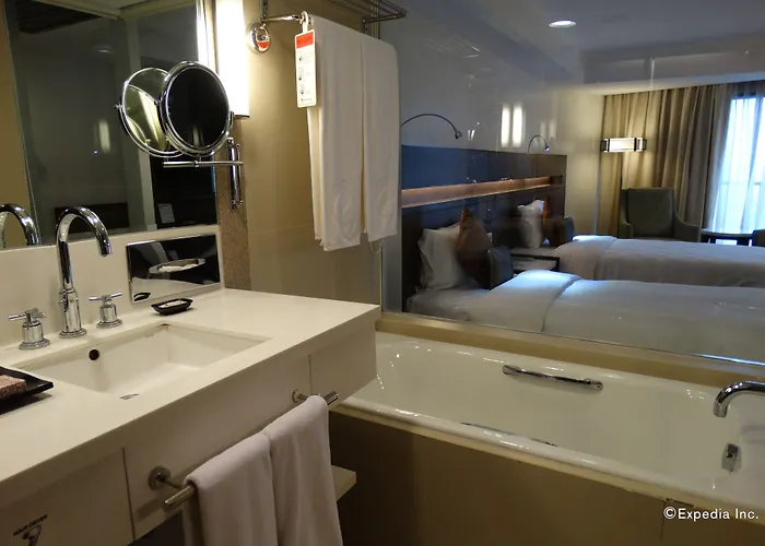 Hotel Century Park 4*