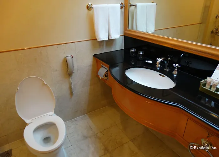 Century Park Hotel Manila