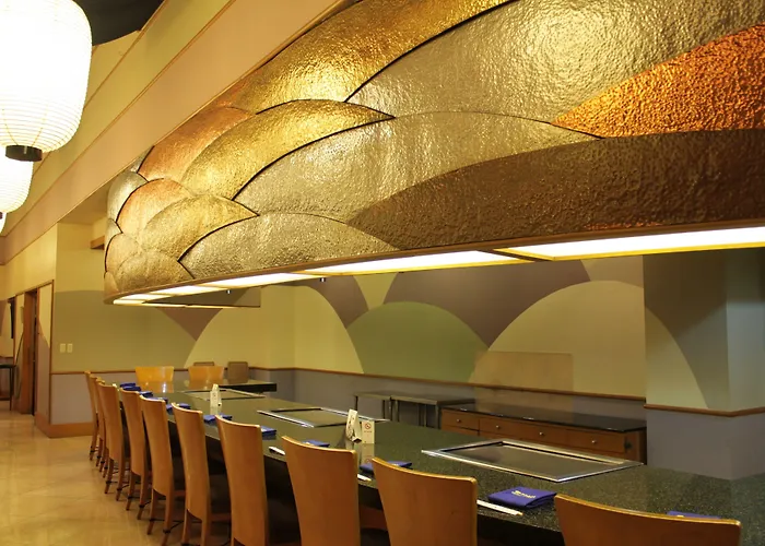 Century Park Hotel 4*