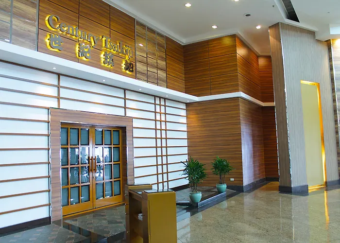 Century Park Hotel 4*