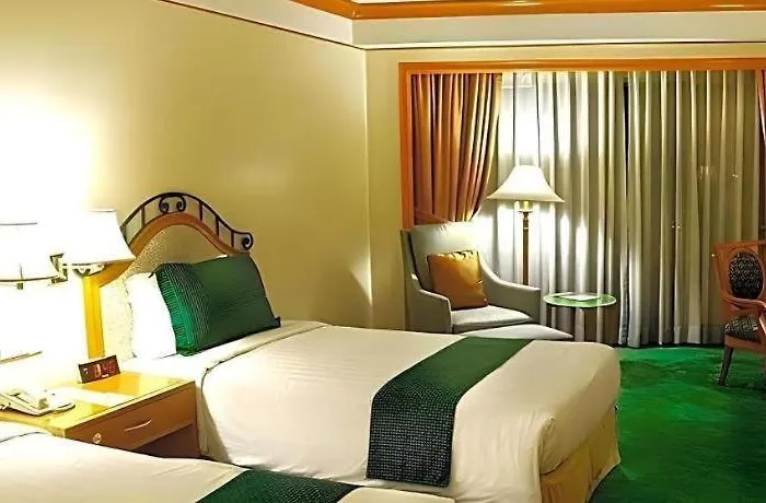 Hotel Century Park Manila