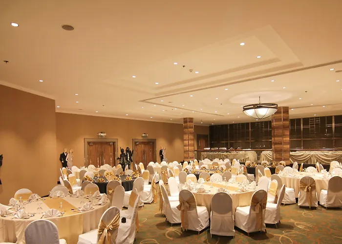 Century Park 4* Manila